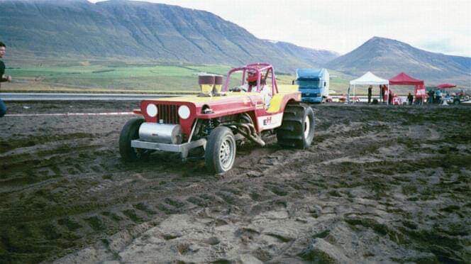 Iceland Sand Drag Jeep